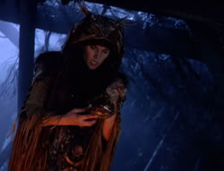 extant_XenaWarriorPrincess_5x05-ThemBonesThemBones_1975