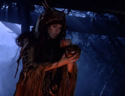 extant_XenaWarriorPrincess_5x05-ThemBonesThemBones_1979