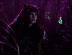 extant_XenaWarriorPrincess_5x05-ThemBonesThemBones_2083