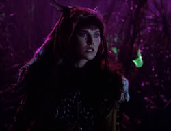 extant_XenaWarriorPrincess_5x05-ThemBonesThemBones_2084