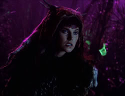 extant_XenaWarriorPrincess_5x05-ThemBonesThemBones_2085