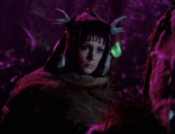 extant_XenaWarriorPrincess_5x05-ThemBonesThemBones_2093
