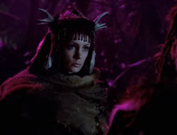 extant_XenaWarriorPrincess_5x05-ThemBonesThemBones_2094