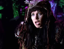 extant_XenaWarriorPrincess_5x05-ThemBonesThemBones_2143
