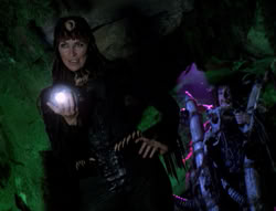 extant_XenaWarriorPrincess_5x05-ThemBonesThemBones_2185
