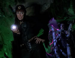 extant_XenaWarriorPrincess_5x05-ThemBonesThemBones_2224