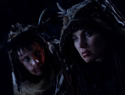 extant_XenaWarriorPrincess_5x05-ThemBonesThemBones_2309