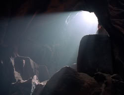 extant_XenaWarriorPrincess_5x05-ThemBonesThemBones_2339