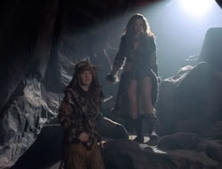 extant_XenaWarriorPrincess_5x05-ThemBonesThemBones_2354