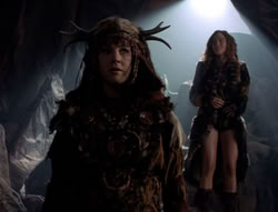 extant_XenaWarriorPrincess_5x05-ThemBonesThemBones_2367