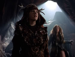 extant_XenaWarriorPrincess_5x05-ThemBonesThemBones_2383