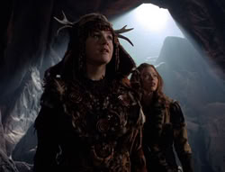 extant_XenaWarriorPrincess_5x05-ThemBonesThemBones_2385