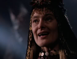 extant_XenaWarriorPrincess_5x05-ThemBonesThemBones_2444