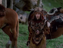 extant_XenaWarriorPrincess_5x05-ThemBonesThemBones_2465
