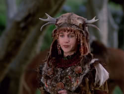 extant_XenaWarriorPrincess_5x05-ThemBonesThemBones_2478