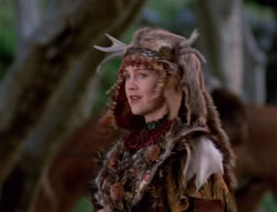 extant_XenaWarriorPrincess_5x05-ThemBonesThemBones_2484