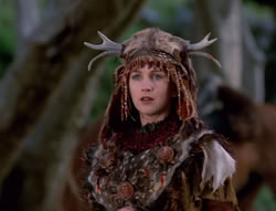 extant_XenaWarriorPrincess_5x05-ThemBonesThemBones_2491