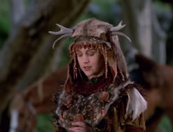 extant_XenaWarriorPrincess_5x05-ThemBonesThemBones_2493