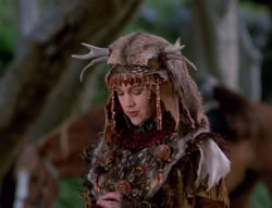 extant_XenaWarriorPrincess_5x05-ThemBonesThemBones_2494
