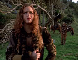 extant_XenaWarriorPrincess_5x05-ThemBonesThemBones_2497