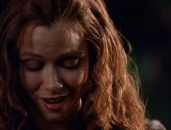 extant_XenaWarriorPrincess_5x05-ThemBonesThemBones_2513