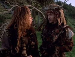 extant_XenaWarriorPrincess_5x05-ThemBonesThemBones_2539
