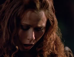 extant_XenaWarriorPrincess_5x05-ThemBonesThemBones_2568