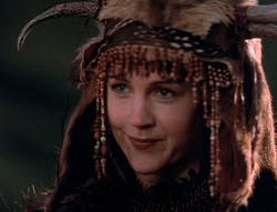 extant_XenaWarriorPrincess_5x05-ThemBonesThemBones_2582