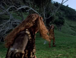extant_XenaWarriorPrincess_5x05-ThemBonesThemBones_2591
