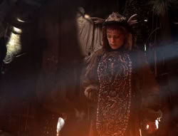 extant_XenaWarriorPrincess_5x05-ThemBonesThemBones_2607
