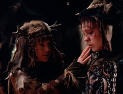 extant_XenaWarriorPrincess_5x05-ThemBonesThemBones_2615