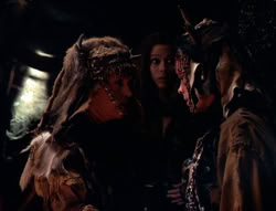 extant_XenaWarriorPrincess_5x05-ThemBonesThemBones_2621