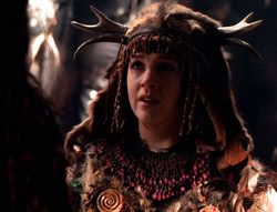 extant_XenaWarriorPrincess_5x05-ThemBonesThemBones_2643
