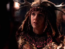 extant_XenaWarriorPrincess_5x05-ThemBonesThemBones_2656