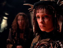 extant_XenaWarriorPrincess_5x05-ThemBonesThemBones_2682