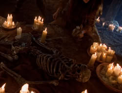 extant_XenaWarriorPrincess_5x05-ThemBonesThemBones_2701