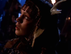 extant_XenaWarriorPrincess_5x05-ThemBonesThemBones_2706