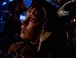 extant_XenaWarriorPrincess_5x05-ThemBonesThemBones_2707