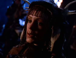 extant_XenaWarriorPrincess_5x05-ThemBonesThemBones_2712