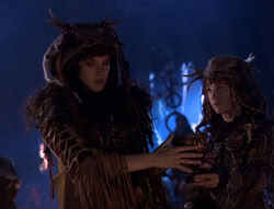 extant_XenaWarriorPrincess_5x05-ThemBonesThemBones_2739
