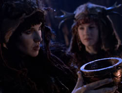 extant_XenaWarriorPrincess_5x05-ThemBonesThemBones_2742