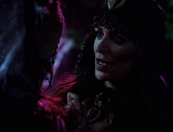extant_XenaWarriorPrincess_5x05-ThemBonesThemBones_2812
