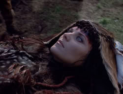 extant_XenaWarriorPrincess_5x05-ThemBonesThemBones_2959
