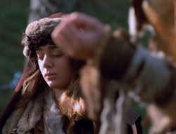 extant_XenaWarriorPrincess_5x05-ThemBonesThemBones_3008