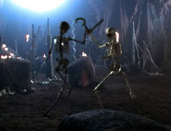 extant_XenaWarriorPrincess_5x05-ThemBonesThemBones_3079