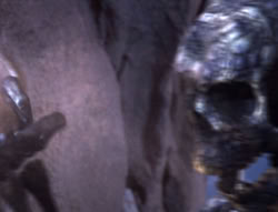extant_XenaWarriorPrincess_5x05-ThemBonesThemBones_3138
