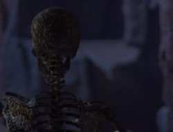 extant_XenaWarriorPrincess_5x05-ThemBonesThemBones_3159