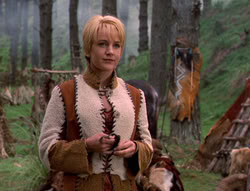 extant_XenaWarriorPrincess_5x05-ThemBonesThemBones_3357