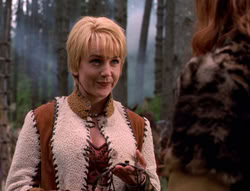 extant_XenaWarriorPrincess_5x05-ThemBonesThemBones_3382