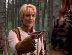 extant_XenaWarriorPrincess_5x05-ThemBonesThemBones_3398